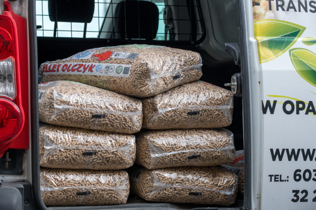 Eko-man Gliwice – Pellet, Brykiet, Drewno Rozpałkowe | Szybka Dostawa, Atrakcyjne Ceny